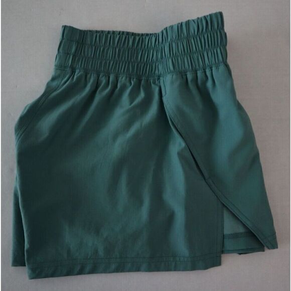 Free People Movement OB1340870 Women Sz XS Green Next Round Smocked Waist Shorts - Picture 11 of 11